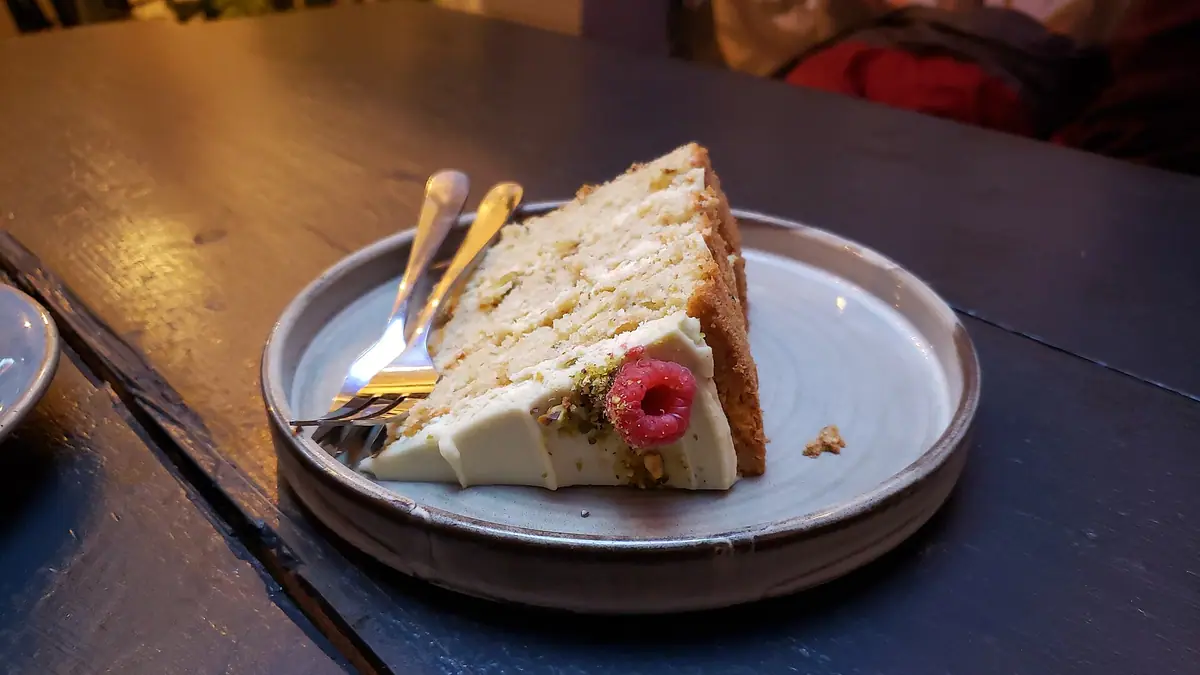 Shake N Cake – cake shop in Aycliffe Village, Newton Aycliffe